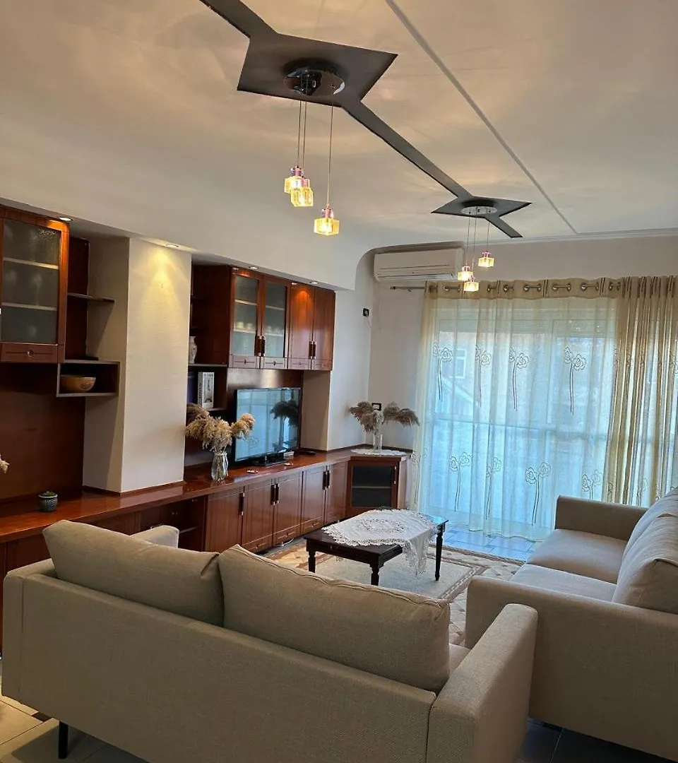 Tirana Centro Apartment 0*,  Albania
